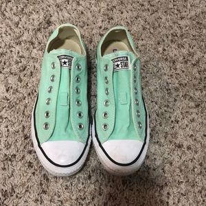 Converse size 7. Great condition no laces.